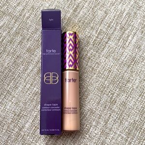 Tarts Shape Tape Concealer in Light